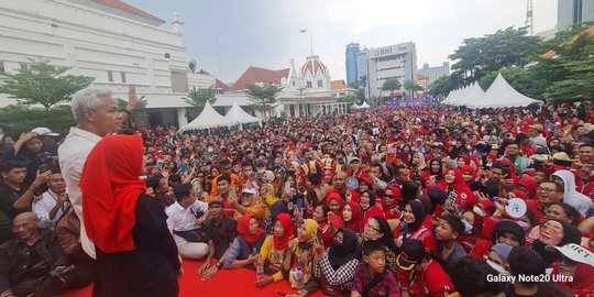 Ganjar ke UMKM Surabaya: Saya Unggah di Medsos agar Pemasarannya Lebih Besar