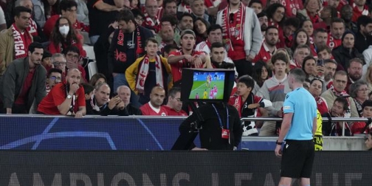 Erick Thohir Pastikan Liga 1 Siap Gunakan VAR, Uji Coba Dimulai Pertengahan Musim 2023 / 2024