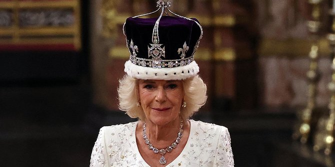 Ini Ratu Inggris yang Baru Dinobatkan