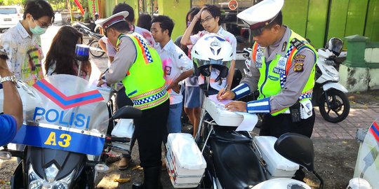 Polisi Ungkap Ciri Pengendara Pakai Pelat Dinas Palsu, Arogan di Jalan