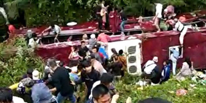 Walkot Tangsel Benyamin Kirim Puluhan Ambulans, Jemput Korban Kecelakaan Bus di Guci