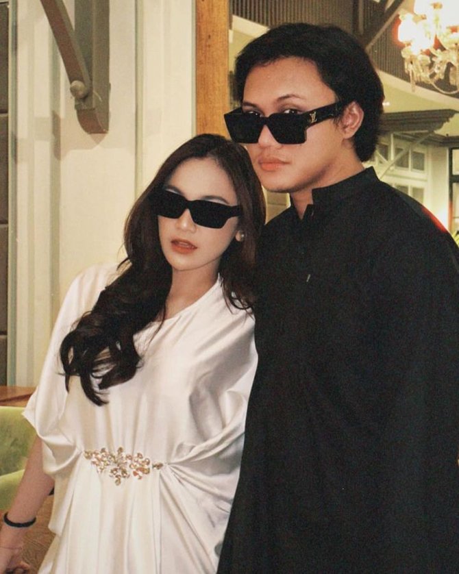 foto terbaru rizky febian dan mahalini