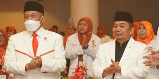 Partai Pertama Daftar Caleg ke KPU, PKS Nomor 8 Siap Layani Rakyat