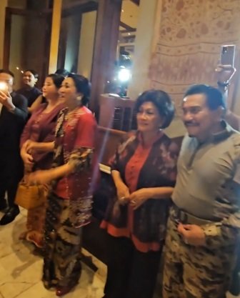 momen keseruan ulang tahun hendropriyono