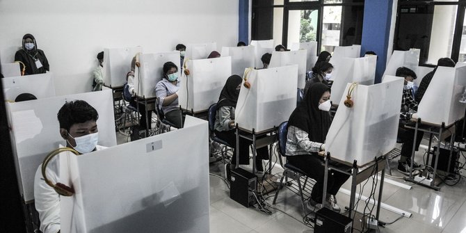 Pantau Pelaksanaan UTBK 2023, Rektor USU Pastikan Tak Ada Calo