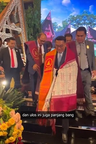 momen moeldoko dinobatkan menjadi bagian keluarga hasibuan