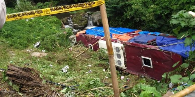VIDEO: Pengakuan Korban Selamat, Momen Maut saat Bus Terjun ke Jurang
