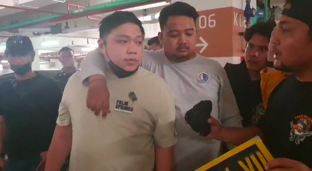 koboi tol tomang ditangkap