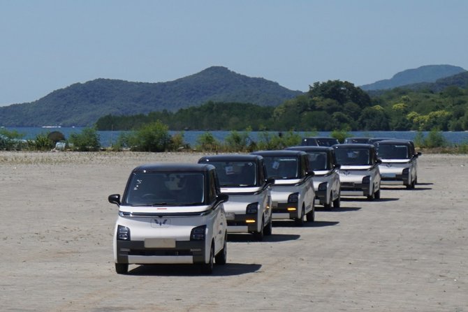 50 unit wuling air ev tiba di labuan bajo untuk dukung ktt asean 2023