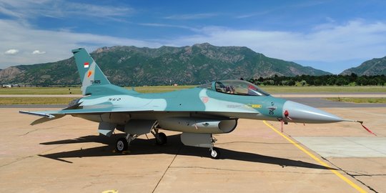 Pesawat F-16 dan Sukhoi Siap Adang Ancaman Teroris di KTT ASEAN