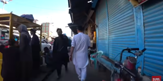 Penampakan Senjata Api di Afghanistan Dijual Bebas di Pasar, Ada yang Cuma 17 Dolar