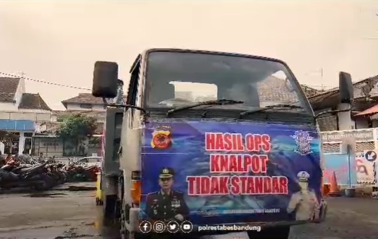 knalpot brong diarak polisi