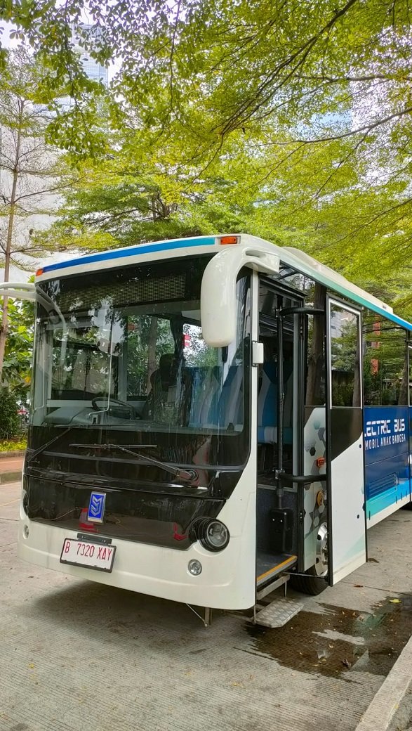 pt mobil anak bangsa siap memasarkan bus dan truk listrik baru