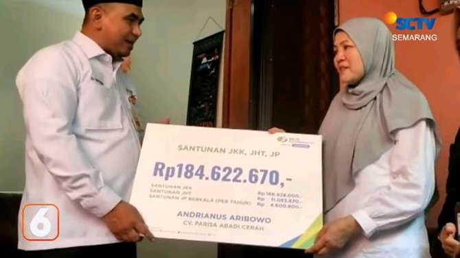 teknisi terjebak lift di kantor gubernur jateng