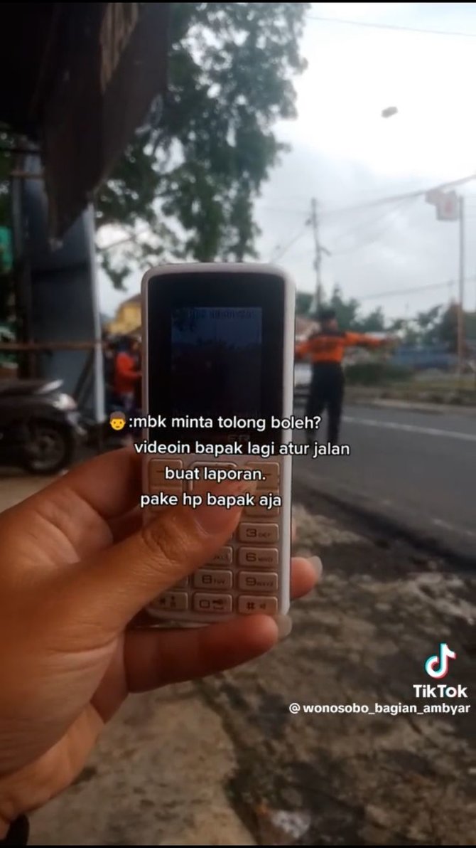 viral petugas sar minta tolong direkamkan saat bertugas dengan hpnya bikin haru