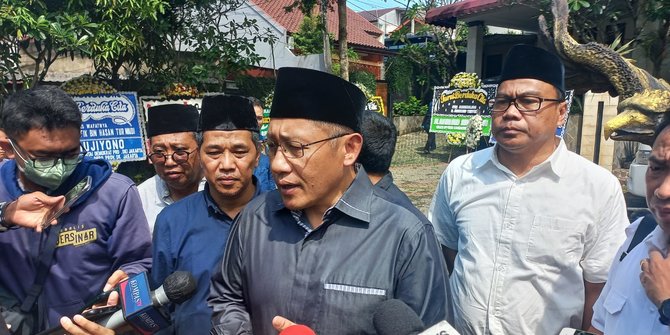 Gede Pasek Serahkan Jabatan Ketum PKN ke Anas Urbaningrum