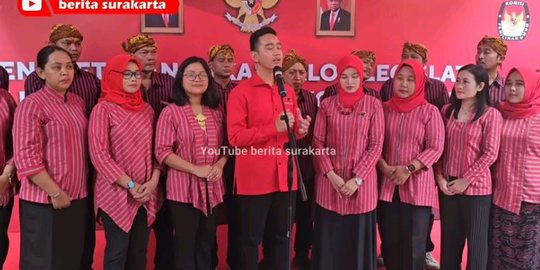 Cara Unik Gibran Perkenalkan Bacaleg Baru PDIP di Solo, Banyak Diisi Anak Muda