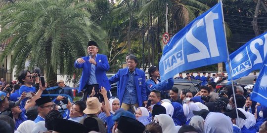 Zulhas ke Caleg PAN: Jadilah Seperti Matahari, Menyinari, Memberi dan Menyayangi