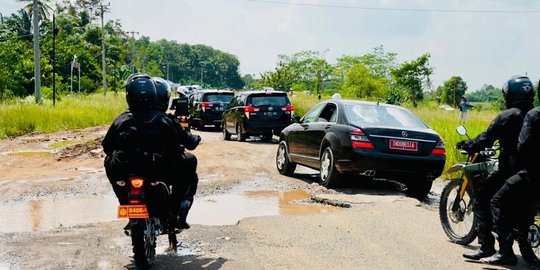 mengurai benang kusut jalan rusak di daerah