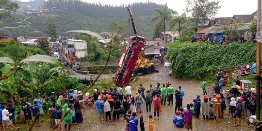 Analisis KNKT: Rem Tangan Bus Masuk Sungai di Guci Tak Maksimal Karena Beban Berat