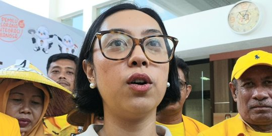 Ikuti Jejak Ayahnya, Putri Akbar Tandjung Daftar Bacaleg ke KPU Solo