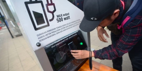 Viral Video Hacker Akses HP Dicas di Charging Station Bandara, Ini Penjelasan Ahli