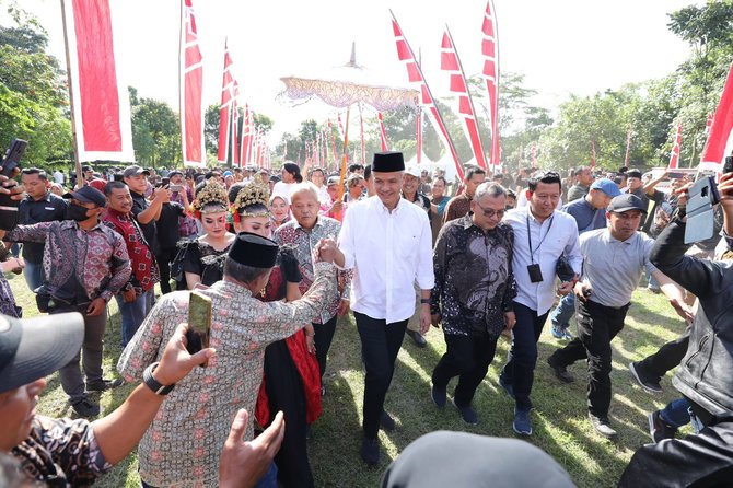 ganjar bertemu kades sejabar