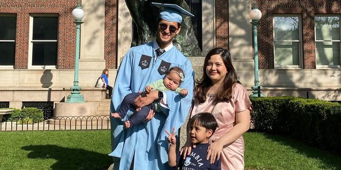 6 Potret Wisuda Randi Bachtiar Suami Tasya Kamila di Columbia University