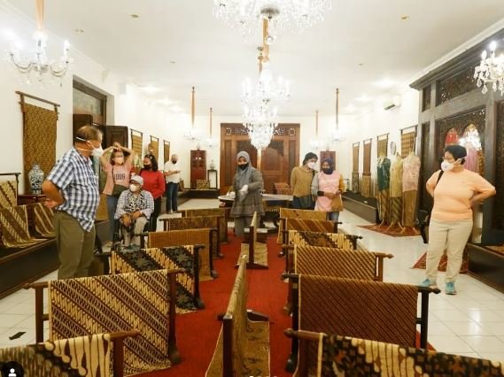 museum batik danar hadi
