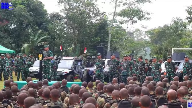 hadapi situasi terjepit tugas di papua kasad dudung perintah 039tembak jangan ragu039