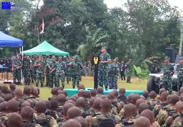 hadapi situasi terjepit tugas di papua kasad dudung perintah 039tembak jangan ragu039