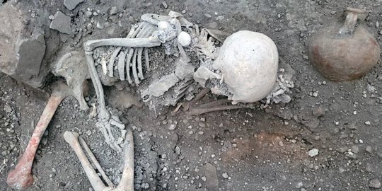 Bukan Terkena Letusan Gunung Api, Tapi Dua Warga Pompeii Ini Tewas karena Sebab Lain