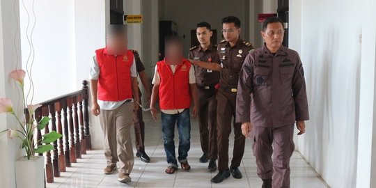 Jaksa Tahan Dua Tersangka Korupsi Redistribusi Sertifikat Tanah Di Aceh Jaya 6210