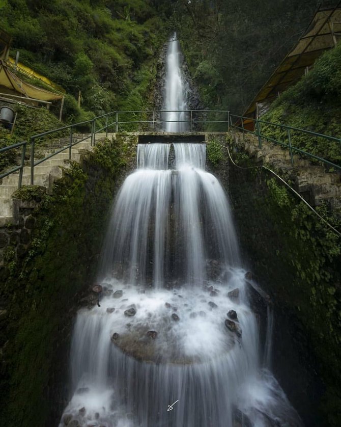 air terjun tirtosari