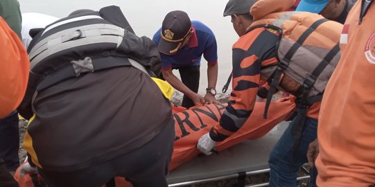 Dua Bocah Tewas Tenggelam saat Cari Keong di Danau Bekasi