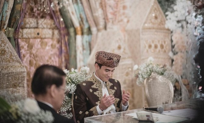 5 potret pernikahan enzy storia dan maulana kasetra penuh kebahagiaan