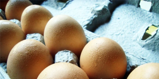 Harga Telur Tembus Rp60.000, Pedagang Kue Ngeluh