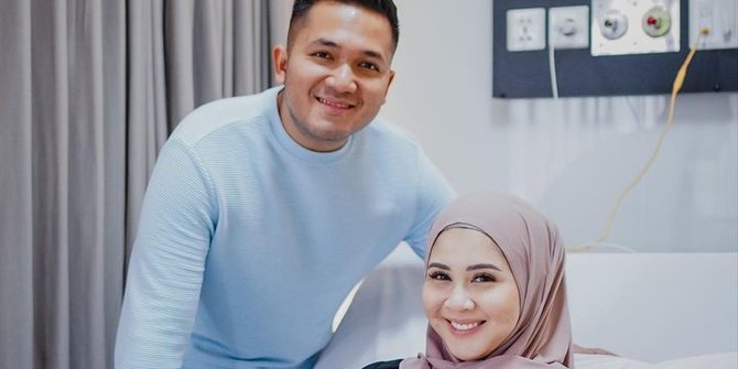 Kesha Ratuliu Melahirkan Anak Kedua, ini Potret Bayinya yang Lucu dan Menggemaskan