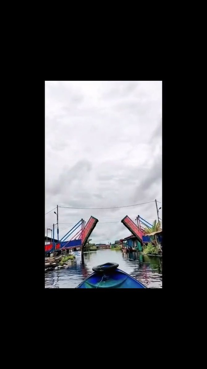 Foto unik desa tak bertanah di Kalimantan Timur ini viral di TikTok