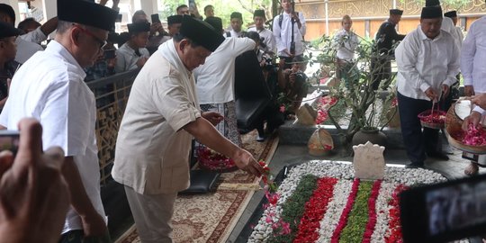 Prabowo Sowan ke Ponpes Tebuireng: Saya Tidak ingin Berbicara Politik