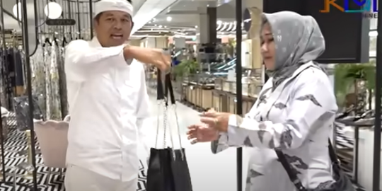 Ditraktir Dedi Mulyadi, Istri Kuwu Saguling 'Edan' Menangis Belanja Barang Mewah