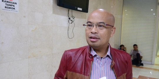 Desmond Tidak Masalah Jokowi Main Dua Kaki di Pilpres Asal Tak Buat Negara Rusak