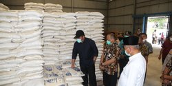 Bulog Sumsel Impor 12 Ribu Ton Beras dari Thailand, Ini Reaksi Gubernur Herman Deru