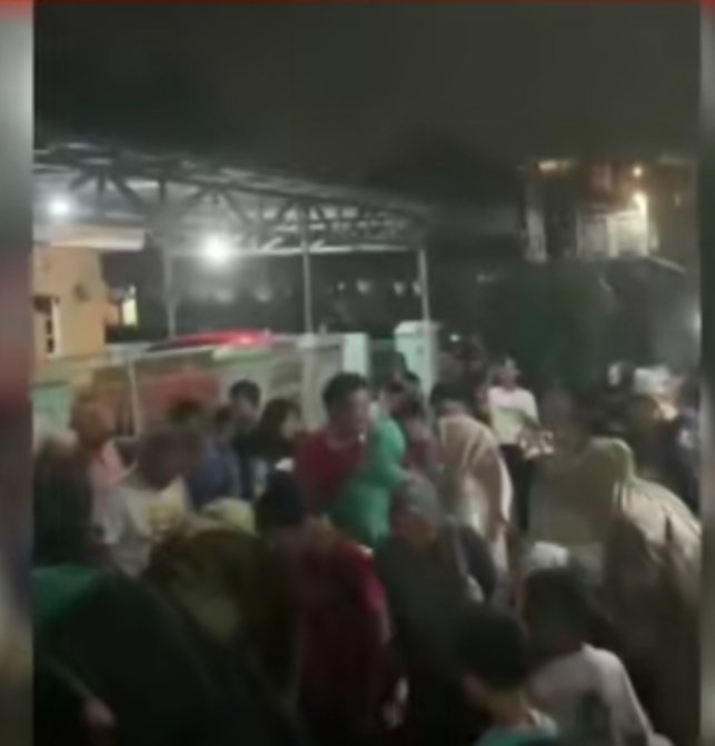 bebas dari penjara ini momen haru sopir bus kecelakaan guci tegal bertemu keluarga