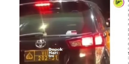 Mobil Pelat Dinas Polisi Kembali Berulah, Kali Ini Ogah Bayar di Gerbang Tol Krukut