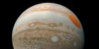 Tak Lagi Bercorak Kecoklatan, Ini Penampakan Jupiter dengan Warna Merah Api