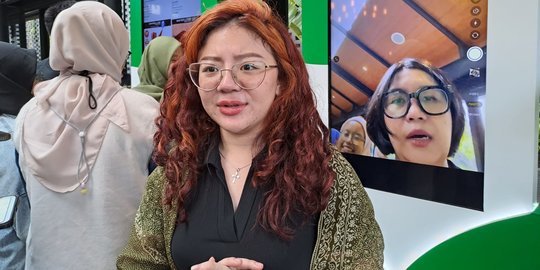 Modal Rp1,5 Juta, Wanita Cantik Ini Nekat Buka Salon dan Produk Rambut Keriting
