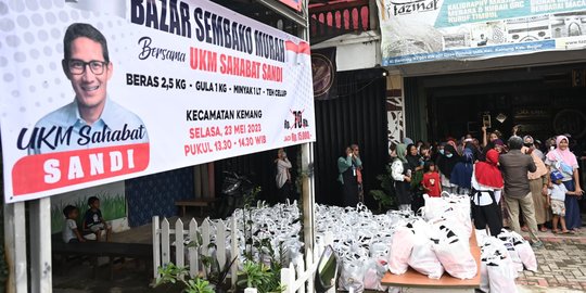 Relawan Sandiaga Jual 300 Paket Sembako Murah, 30 Menit Langsung Ludes Dibeli