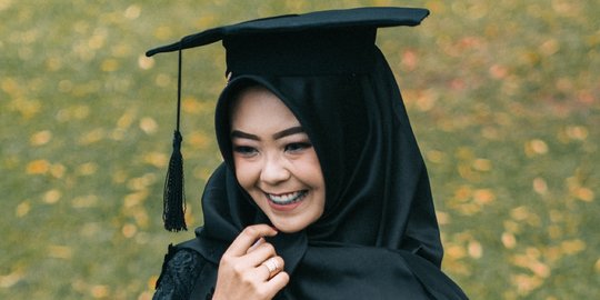 40 Kata-kata Wisuda untuk Diri Sendiri, Teman, dan Pasangan, Penuh Harapan Baik