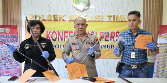 Dua Kelompok Remaja Tawuran di Bekasi, Seorang Warga Disabet Golok